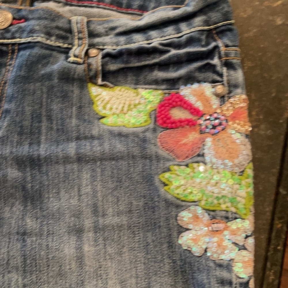 Cache 10 Floral Sequin Bell Boot flare Jeans Y2K!